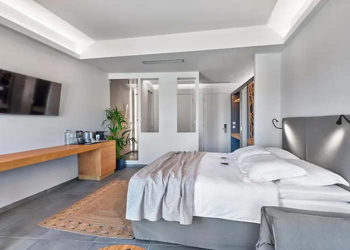 Naves Suites