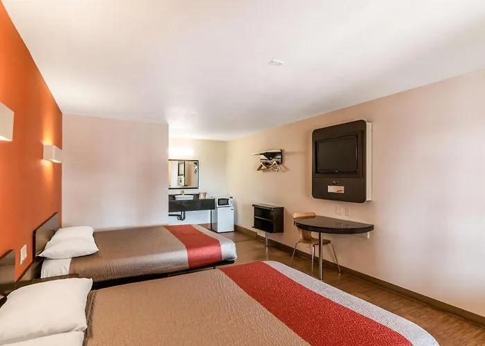 Motel 6 Bell Gardens, Ca - Los Angeles