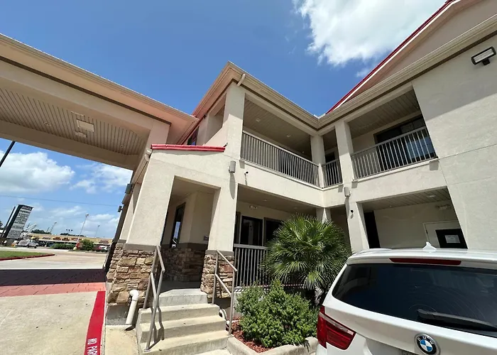 Scottish Inn And Suites