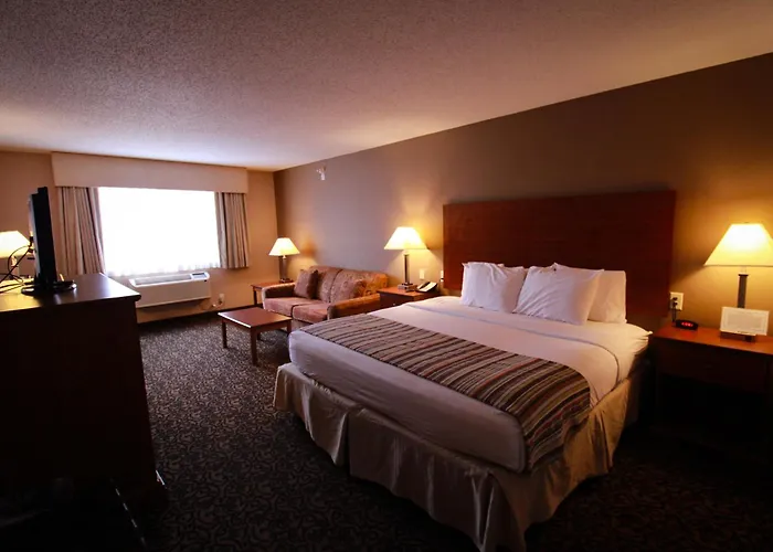 Canby Inn And Suites