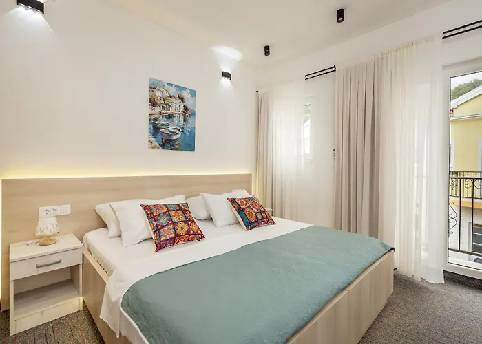 Hotel Subra Atrium