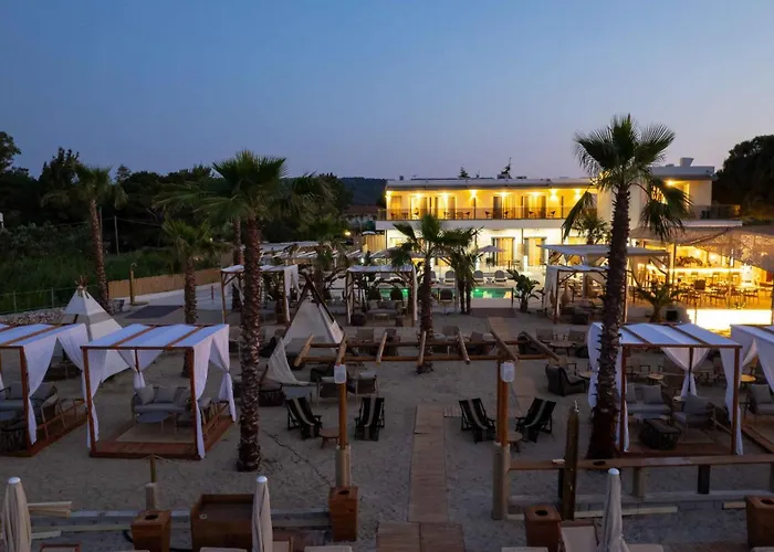 Linari Sea & Suites