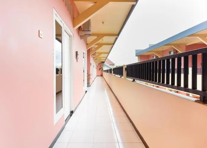 Oyo Life 3387 Nakula Homestay Syariah