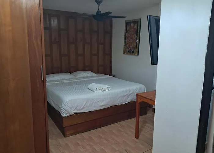Namtip Bar & Guesthouse