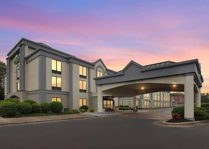 Wingate By Wyndham Greensboro-Coliseum