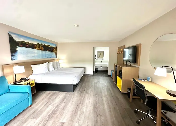 Days Inn & Suites By Wyndham Bossier City La Shreveport