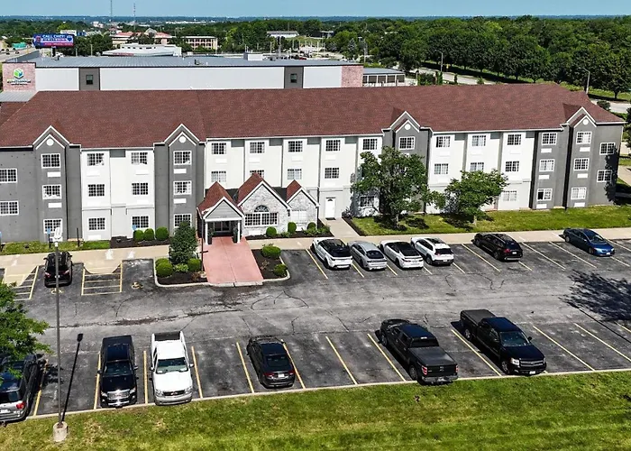 Sonesta Essential Hotels & Suites Kansas City Blue Springs