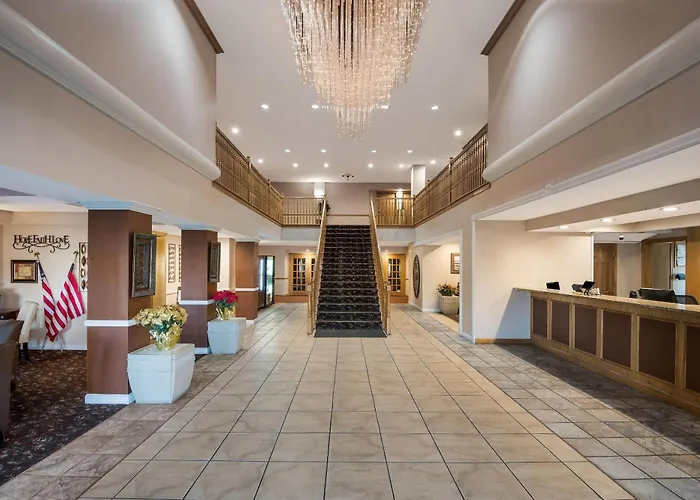 Quality Inn & Suites Cincinnati I-275