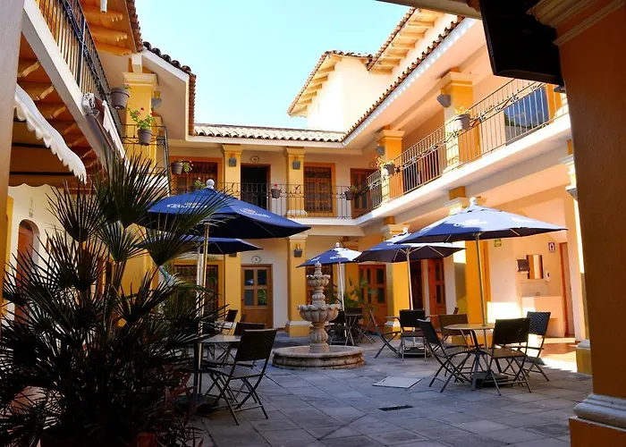 Hotel Aldama