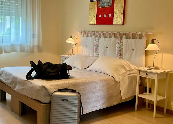 Eremes Rooms & Apartments