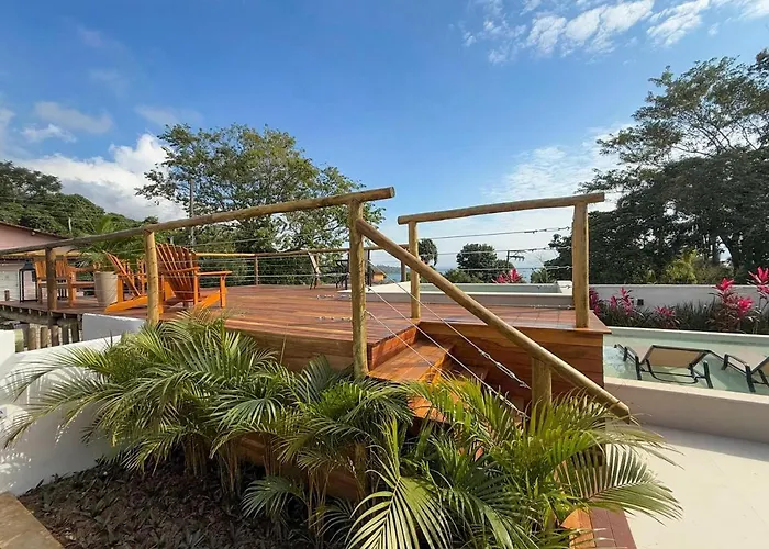 Santomar Guest House