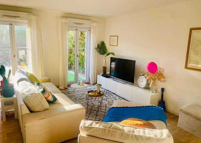 Maison Au Calme Avec Jardin Proche Tram