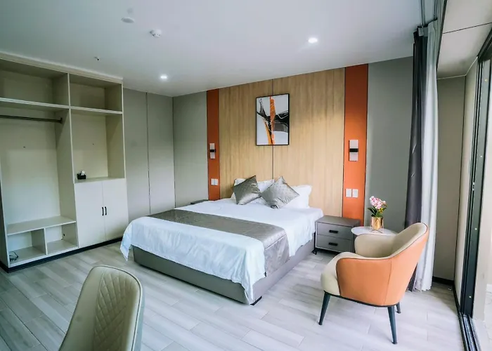 Taufusi Hotel