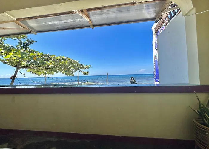 Monaliza Surf Resort La Union