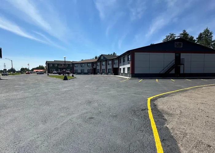 Hwy 17 Hotel
