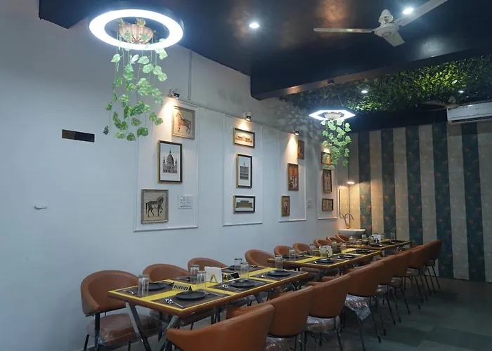 Raj Kamal Hotel & Garden
