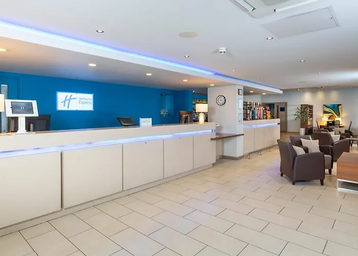 Holiday Inn Express Taunton East By Ihg