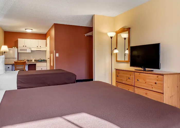 Suburban Studios Albuquerque Uptown