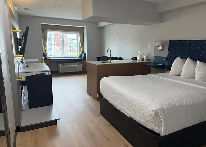 Microtel Inn & Suites By Wyndham Sioux Falls