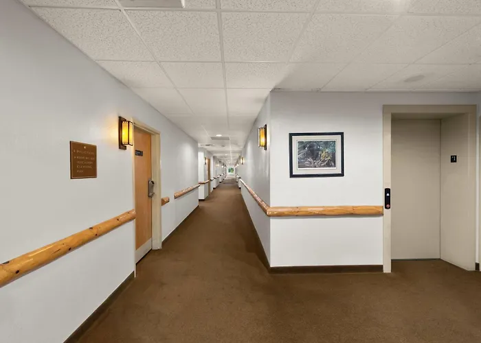 Rodeway Inn & Suites Tomahawk