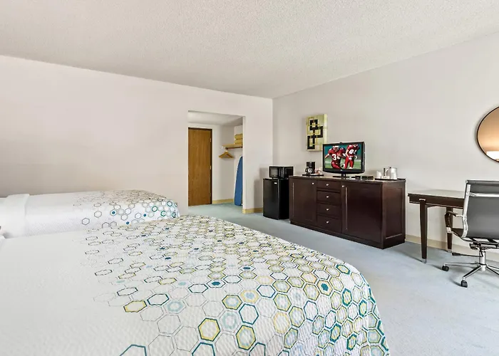 Hometowne Studios By Red Roof Ridgecrest