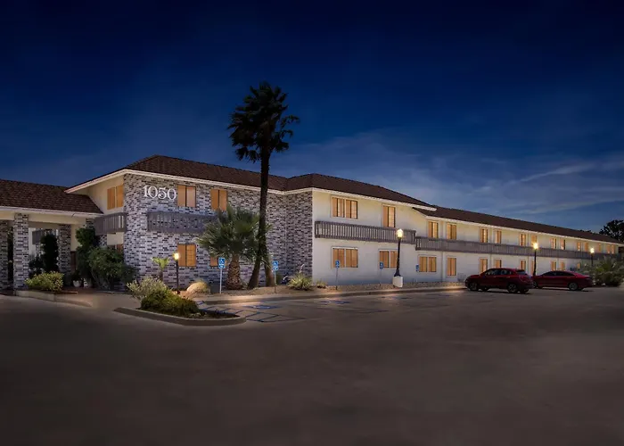 Hometowne Studios By Red Roof Ridgecrest