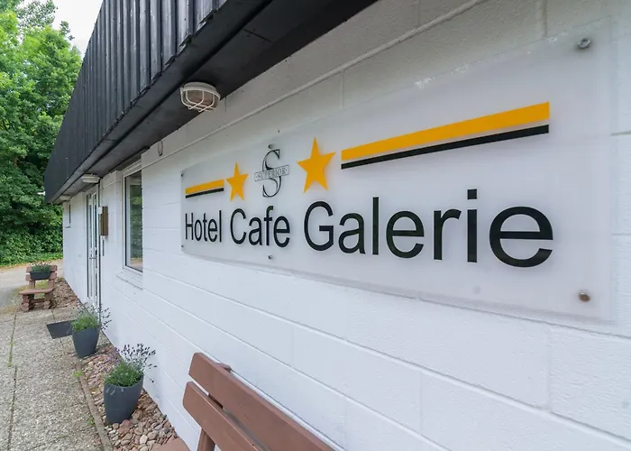 Hotel Cafe Galerie I Hannover-Garbsen I Free Parking
