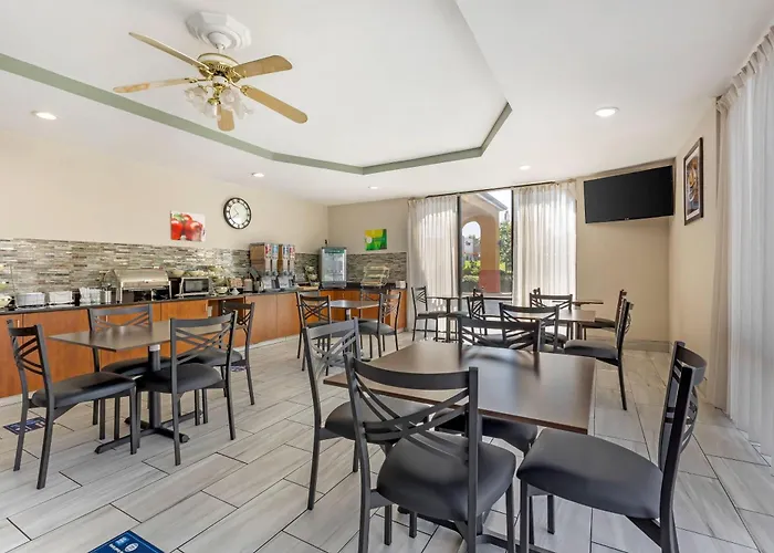 Quality Inn & Suites Orangeburg