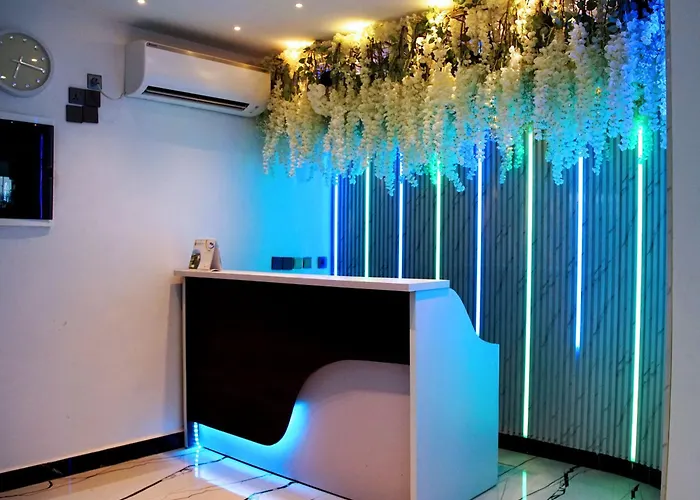 Hotel Exotic Plaza