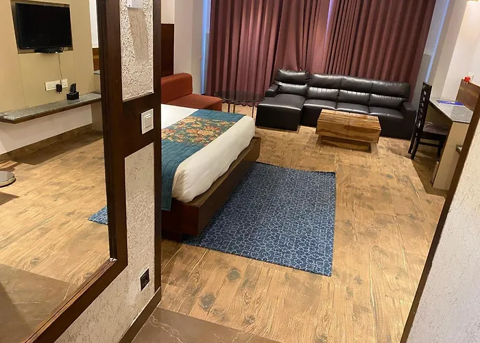 Palmdale Hotel & Resort Ambala