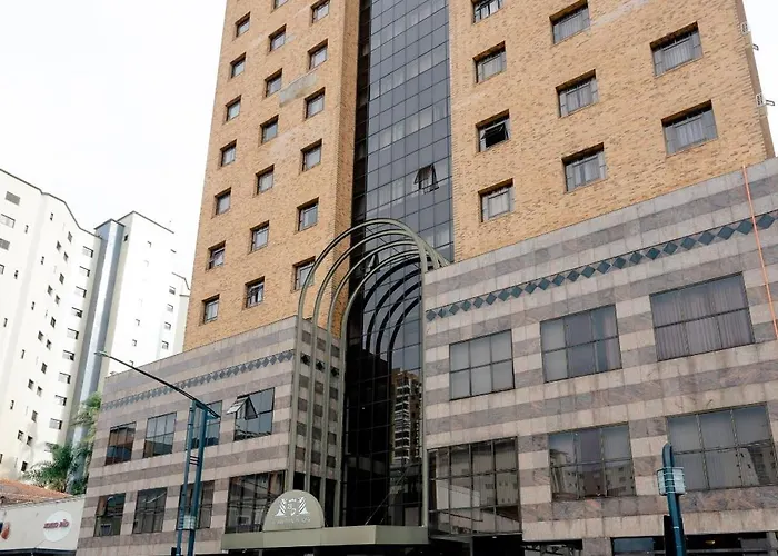 Hotel Carlton Plaza
