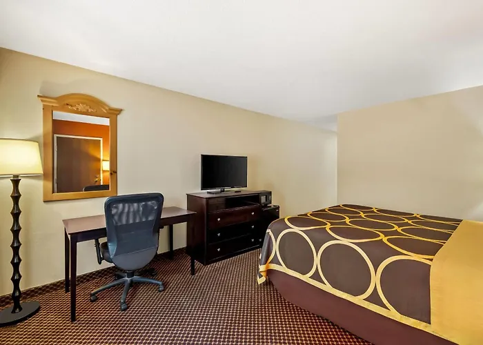Super 8 By Wyndham Marana/Tucson Area