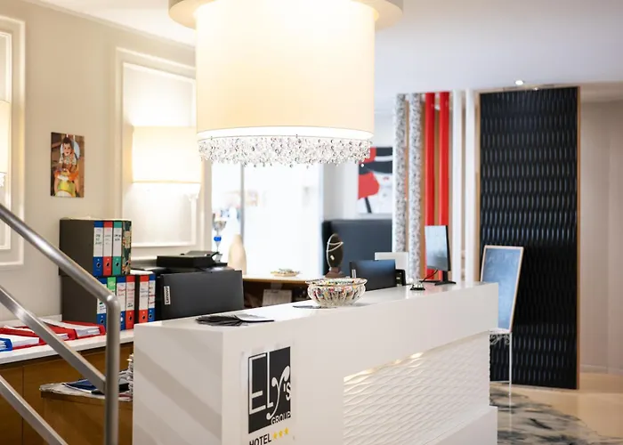 Hotel Elys