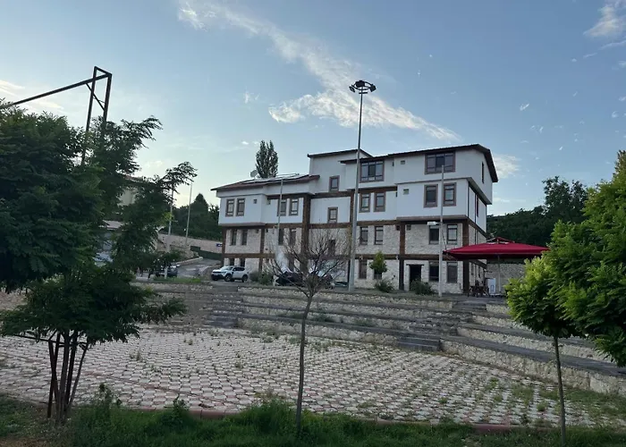 Kaskaloglu Hotel