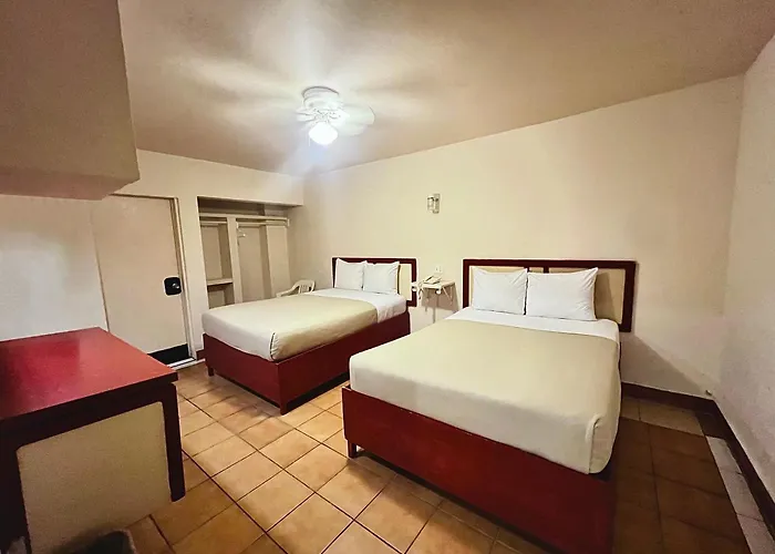 Hotel Leon