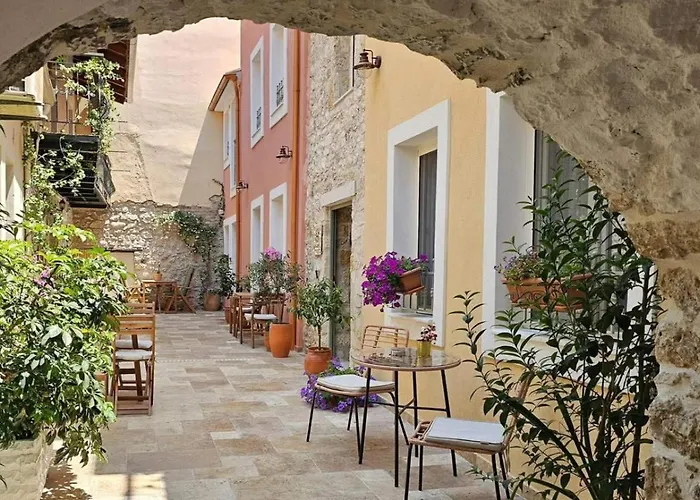 Limeria Studios & Maisonettes