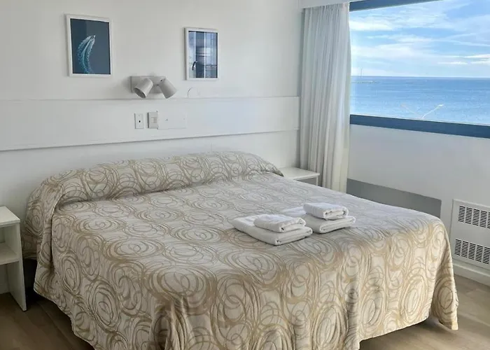 Costanera Hotel