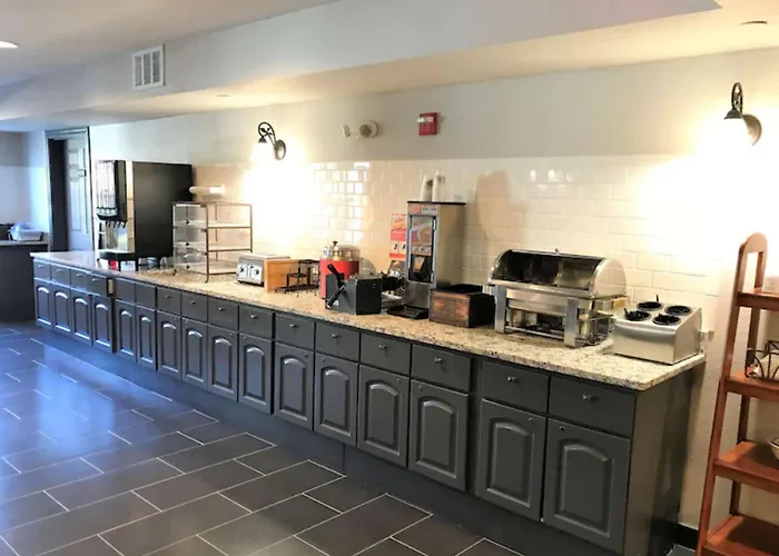 Holiday Inn Express & Suites Zion By Ihg - Great Lakes-Free Breakfast And Naval Base Shuttle