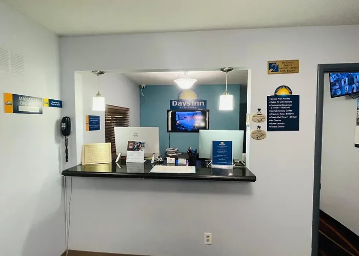 Days Inn By Wyndham Jamestown