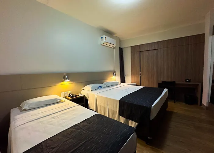 Hotel Valerim Itajaí / Navegantes