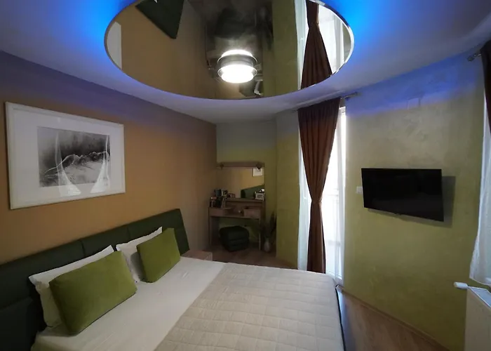 Jeweller Hotel