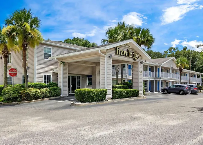 Travelodge Suites By Wyndham Macclenny I-10