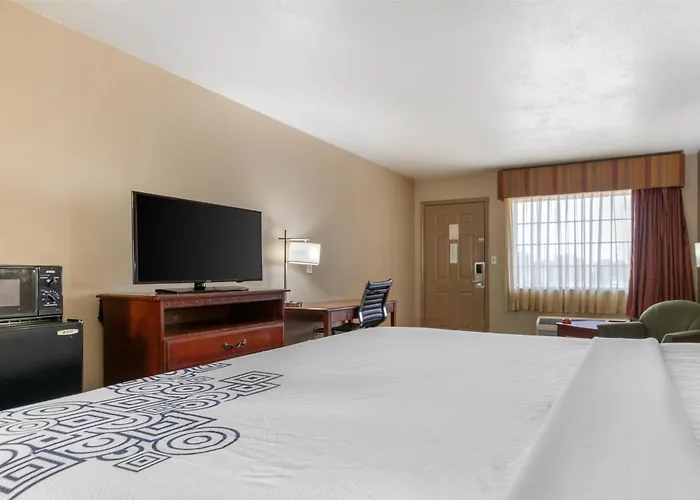 Surestay Plus Hotel By Best Western Poteau