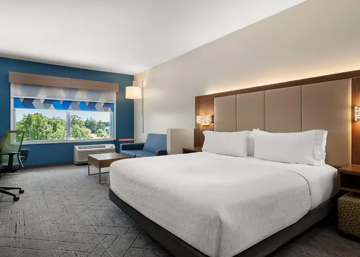 Holiday Inn Express Queensbury-Lake George Area By Ihg