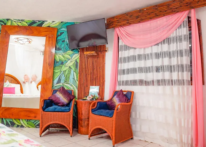 Monyoli Hotel & Boutique