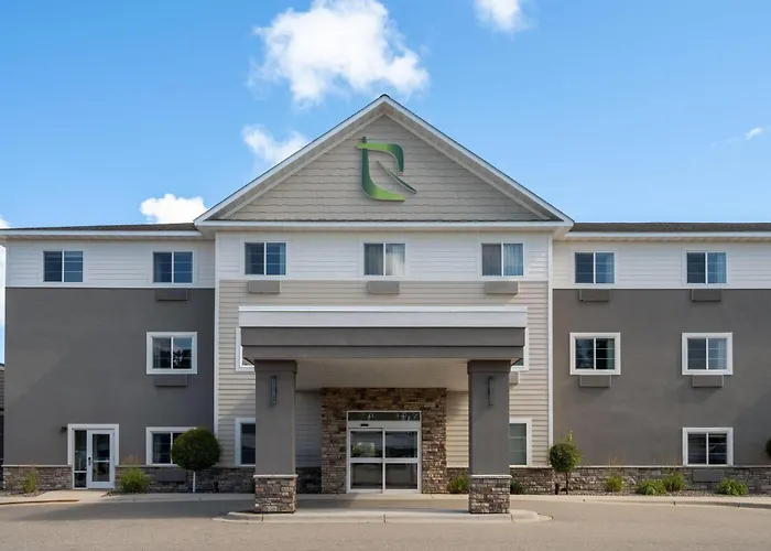 Little Crow Hotel & Conference, Trademark By Wyndham
