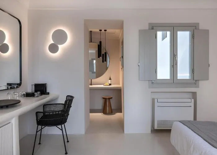 Akra Suites & Spa