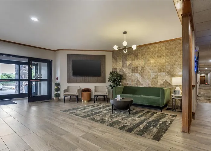 Best Western Fremont/Angola I-80/90 Toll Road