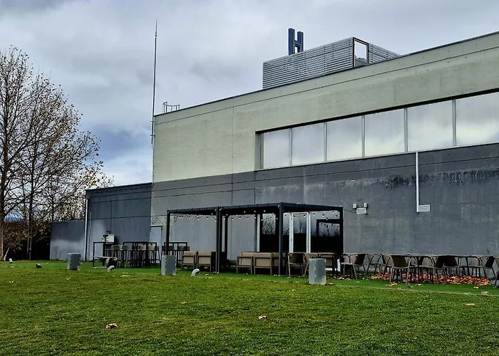 Hotel Villa De Los Arcos