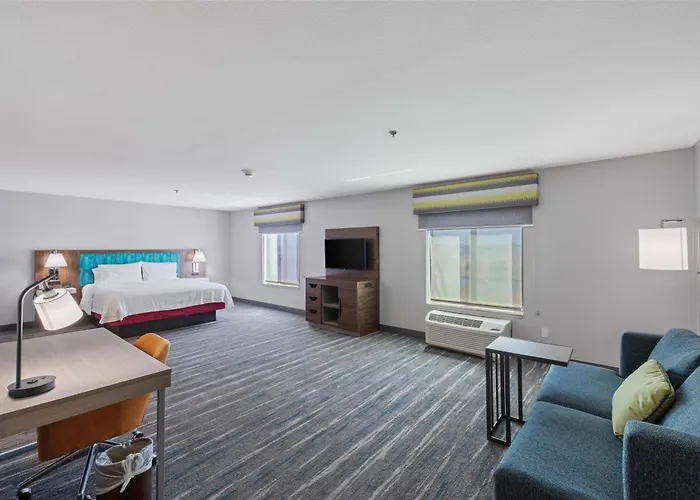 Hampton Inn & Suites Madera